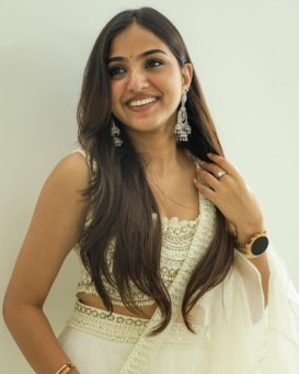 Pranavi Manukonda