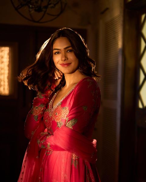 Mrunal Thakur