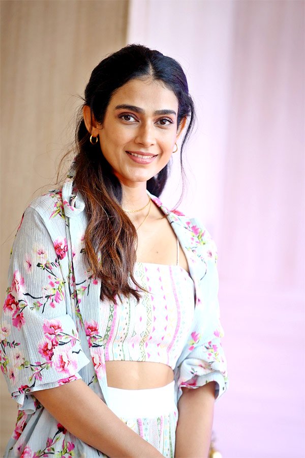 Aakanksha Singh