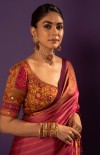 Mrunal Thakur photo